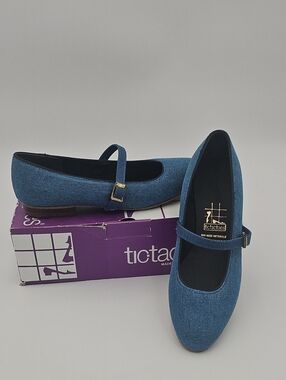 New Women's Denim Blue Mary Jane Flats Never Worn 8 M